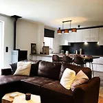 펜션 Juste A Cote, Maison De Caractere Avec Piscine