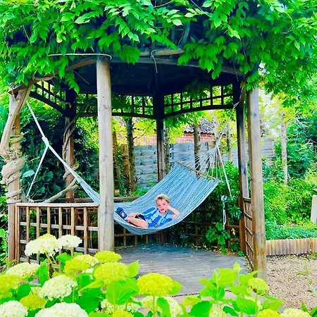 Juste A Cote, Maison De Caractere Avec Piscine Holiday home