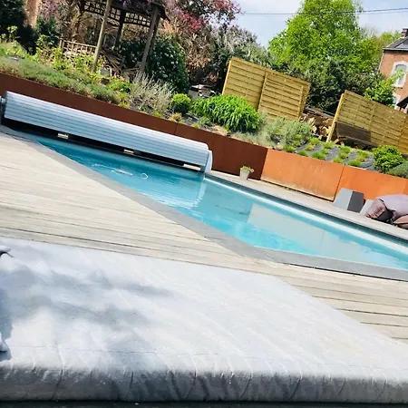 Juste A Cote, Maison De Caractere Avec Piscine Holiday home Wanze