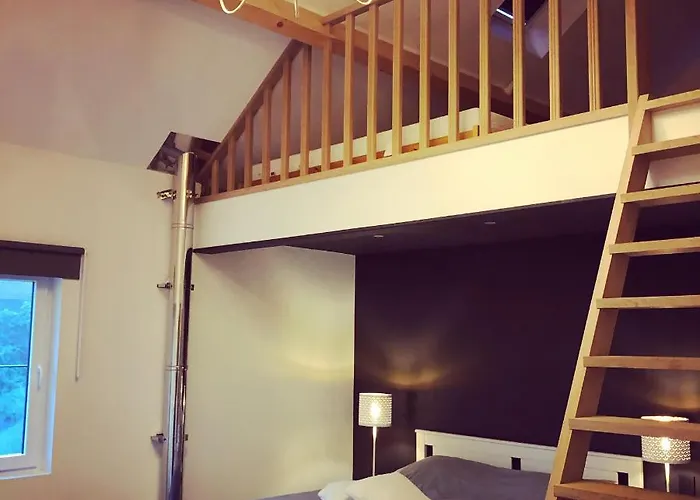 Juste à Côté, Maison De Caractère Avec Piscine Wanze