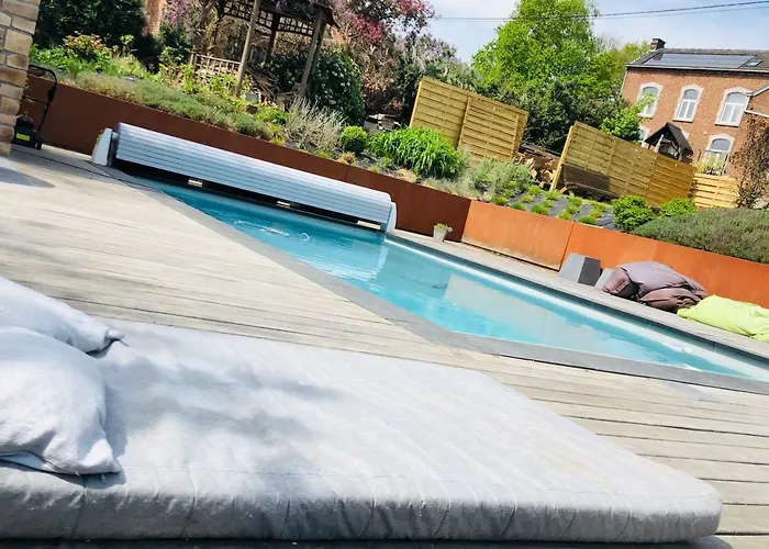 Juste à Côté, Maison De Caractère Avec Piscine Casa vacanze Wanze