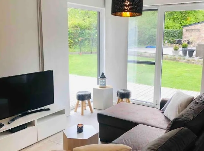 Juste à Côté, Maison De Caractère Avec Piscine Casa vacanze Wanze