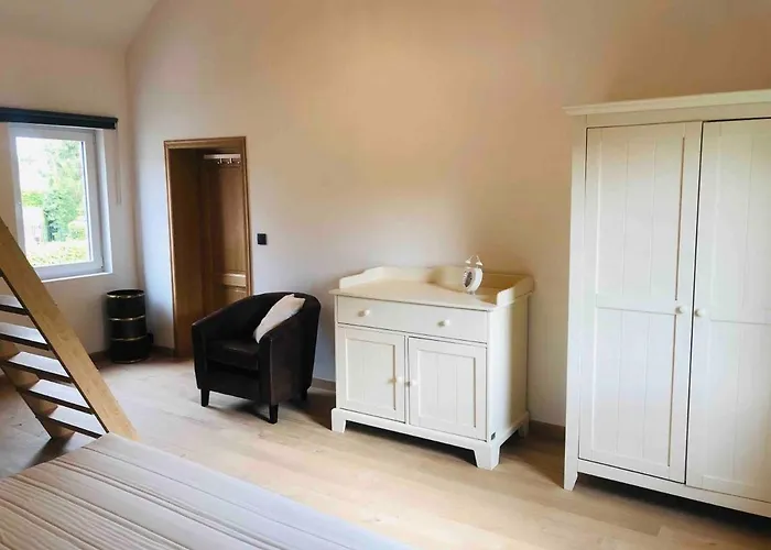 Juste à Côté, Maison De Caractère Avec Piscine Casa vacanze Wanze